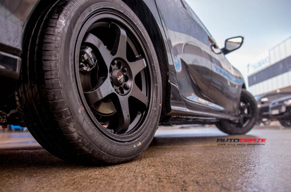 HONDA CIVIC 5 STUD KATANA SATIN BLACK