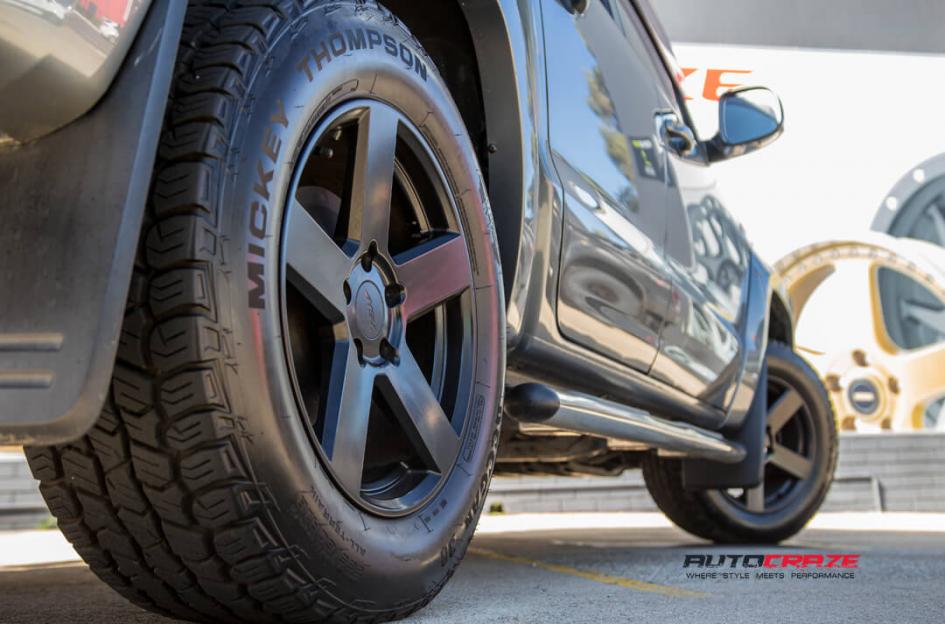 VOLKSWAGEN AMAROK BRISTOL MATTE BLACK