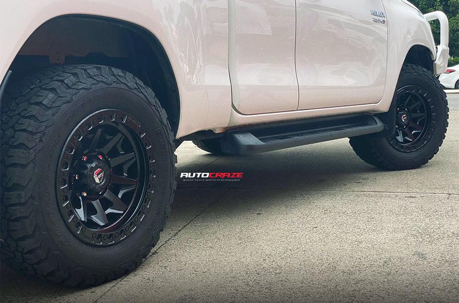 TOYOTA HILUX N80 4WD COVERT MATTE BLACK