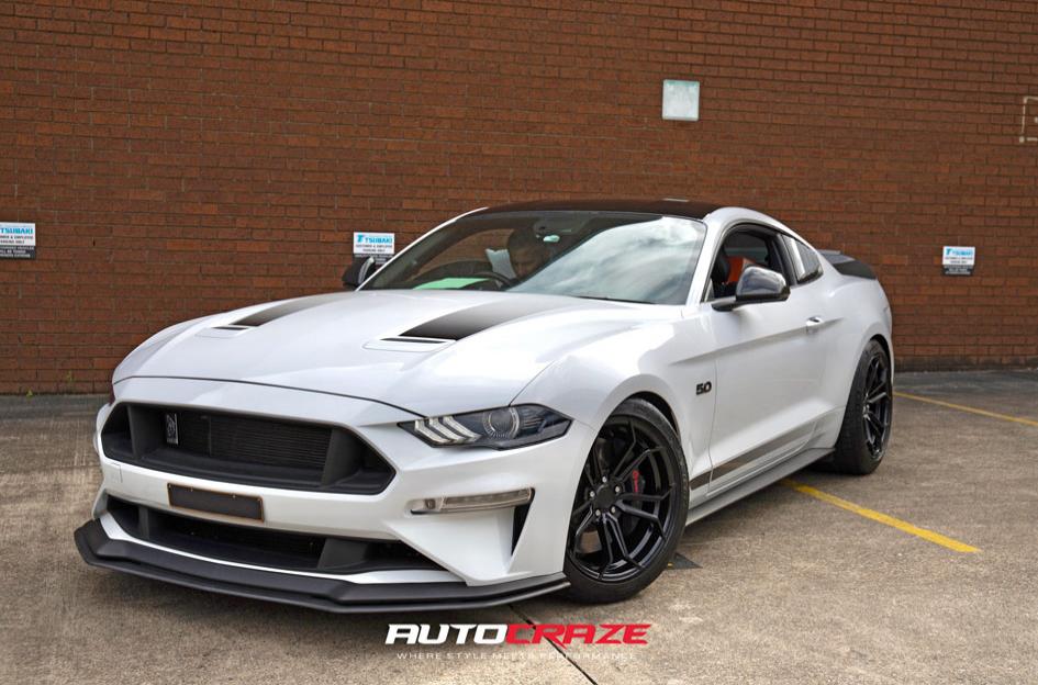 FORD MUSTANG SF08 FLAT BLACK