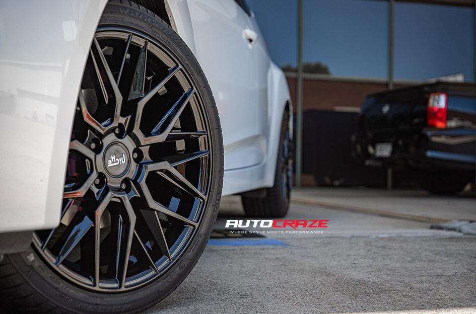 HYUNDAI-VELOSTER-GAMMA-GLOSS-BLACK