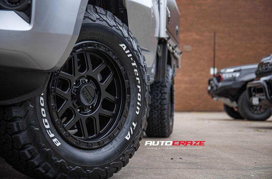 ISUZU DMAX MESA MATTE BRONZE BLACK LIP