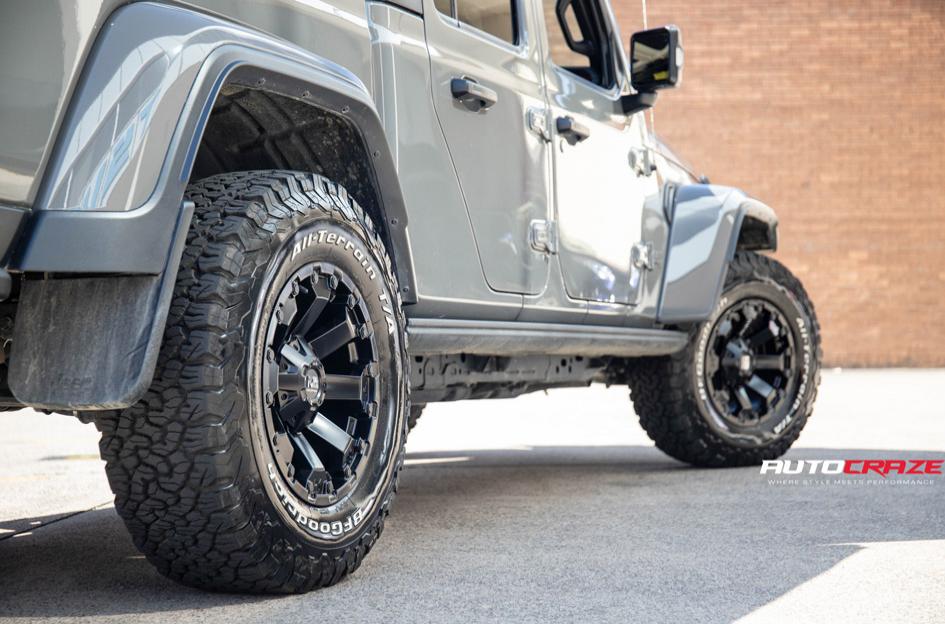 JEEP GLADIATOR AMBUSH MATTE BLACK