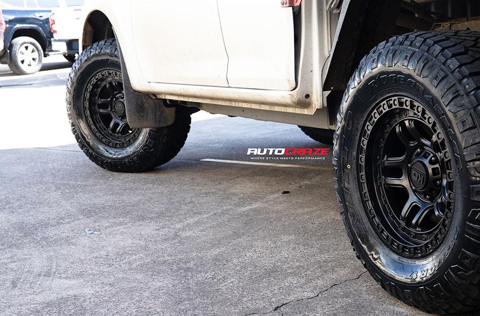 MAZDA BT 50 BERRETT SATIN BLACK