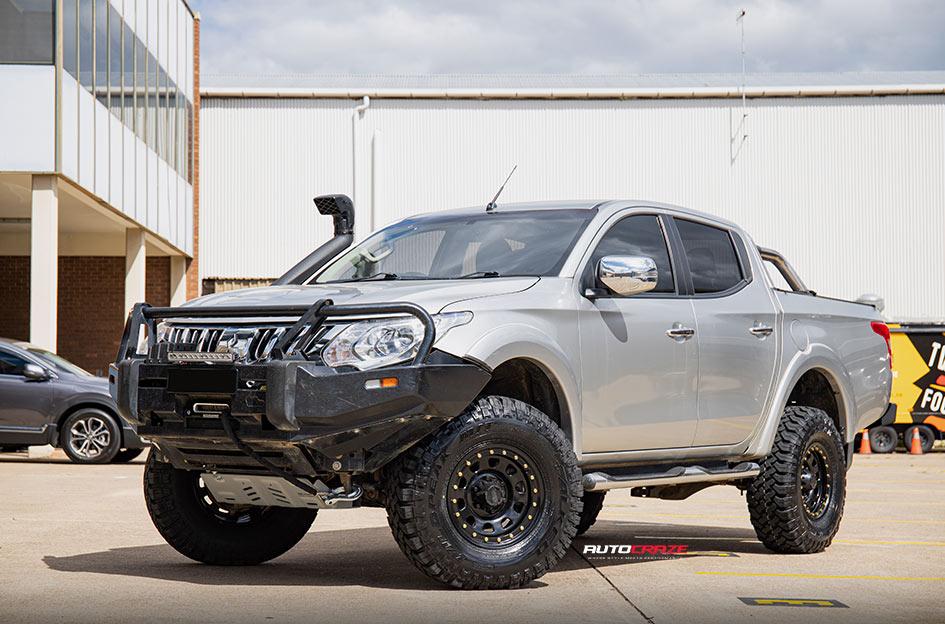 MITSUBISHI TRITON D LOCKER BLACK