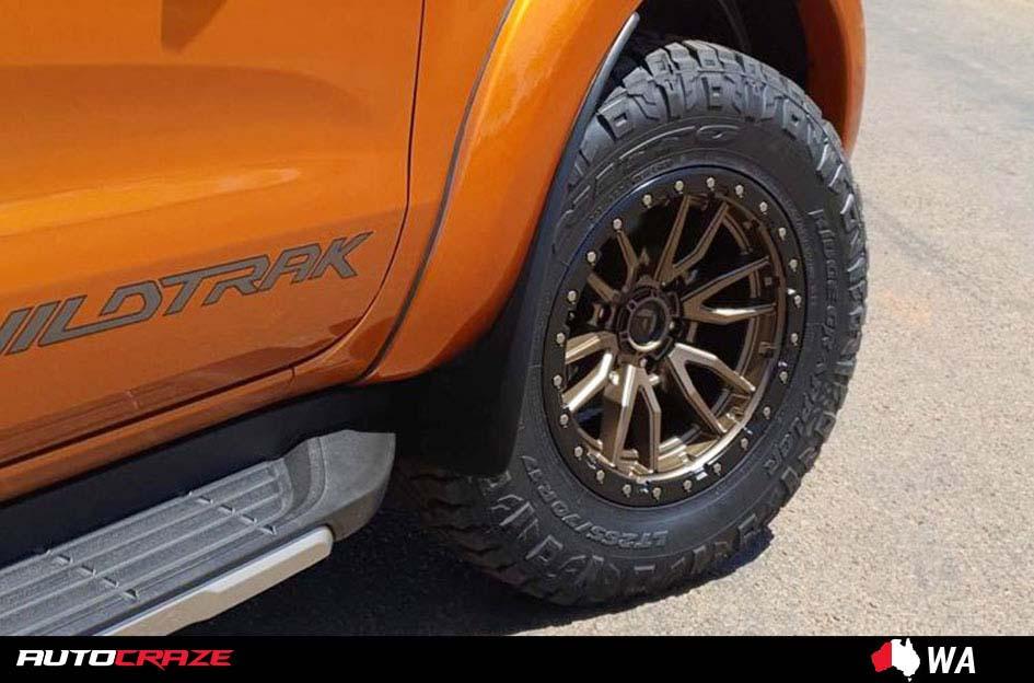FORD RANGER REBEL MATTE BRONZE BLACK LIP
