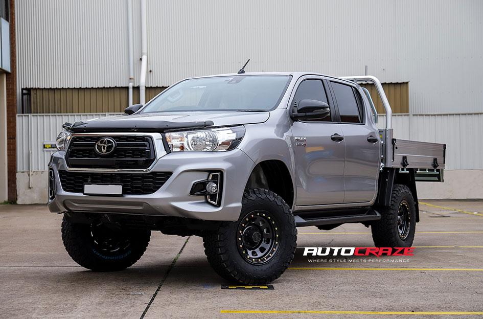 TOYOTA HILUX N80 4WD D LOCKER BLACK