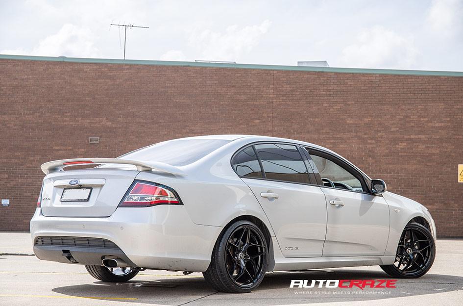 FORD-FALCON-XR6-FG-TWIST-GLOSS-BLACK