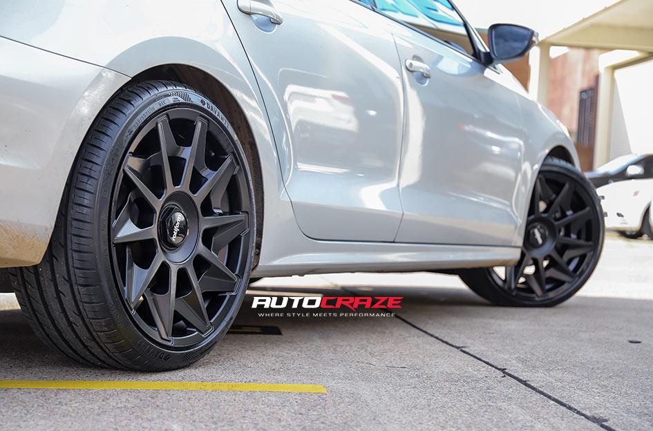 VOLKSWAGEN JETTA CVT MATTE BLACK