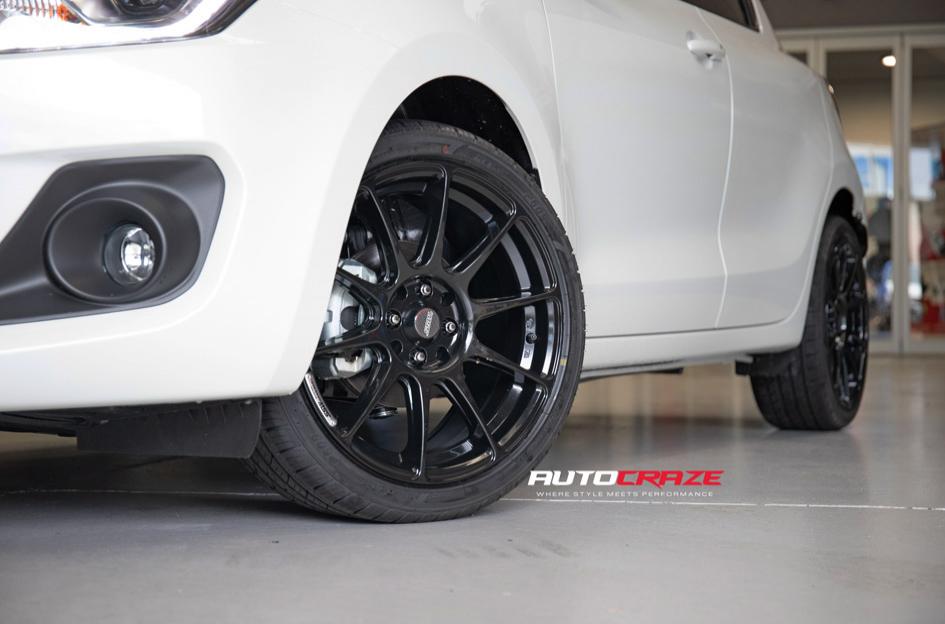SUZUKI SWIFT ROTATE MATTE BLACK 