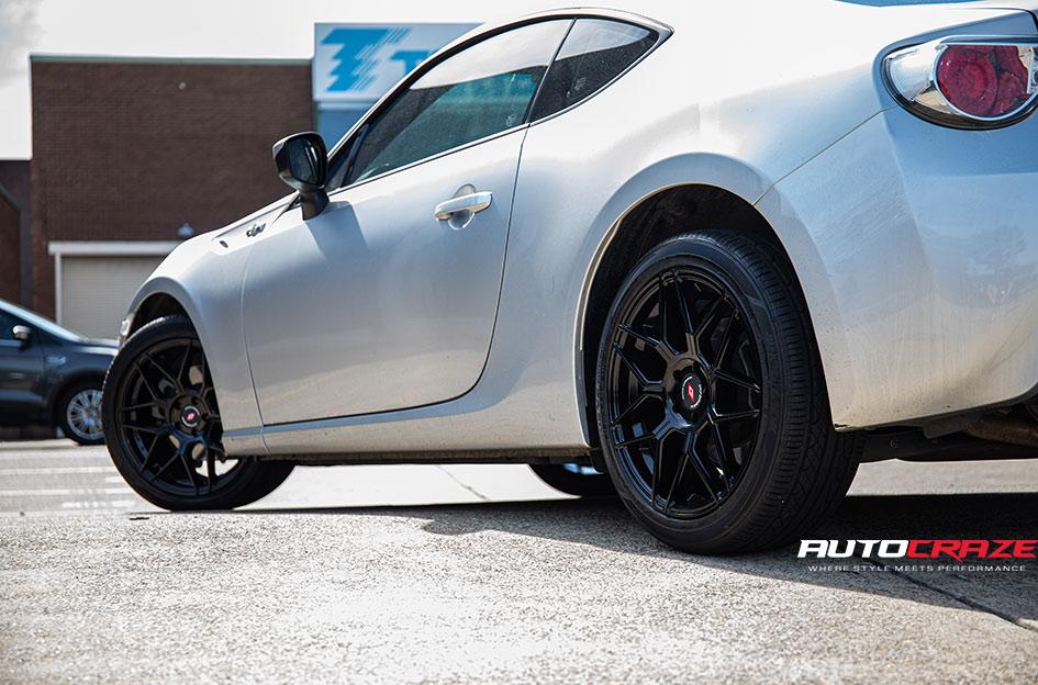 TOYOTA 86 IFG 38 BLACK