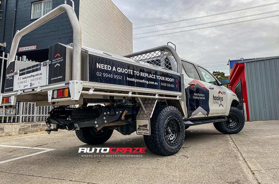 TOYOTA HILUX N80 4WD ZEPHYR MATTE BLACK