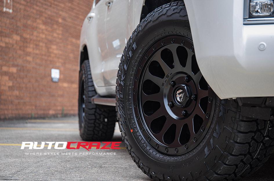 TOYOTA LANDCRUSIER VECTOR MATTE BLACK