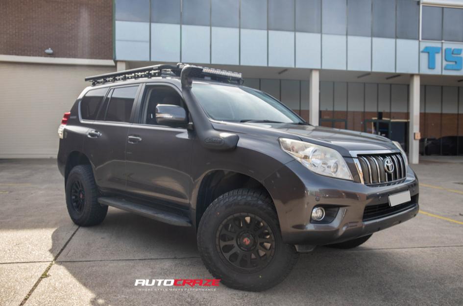 TOYOTA LANDCRUISER VICTIM MATTE BLACK