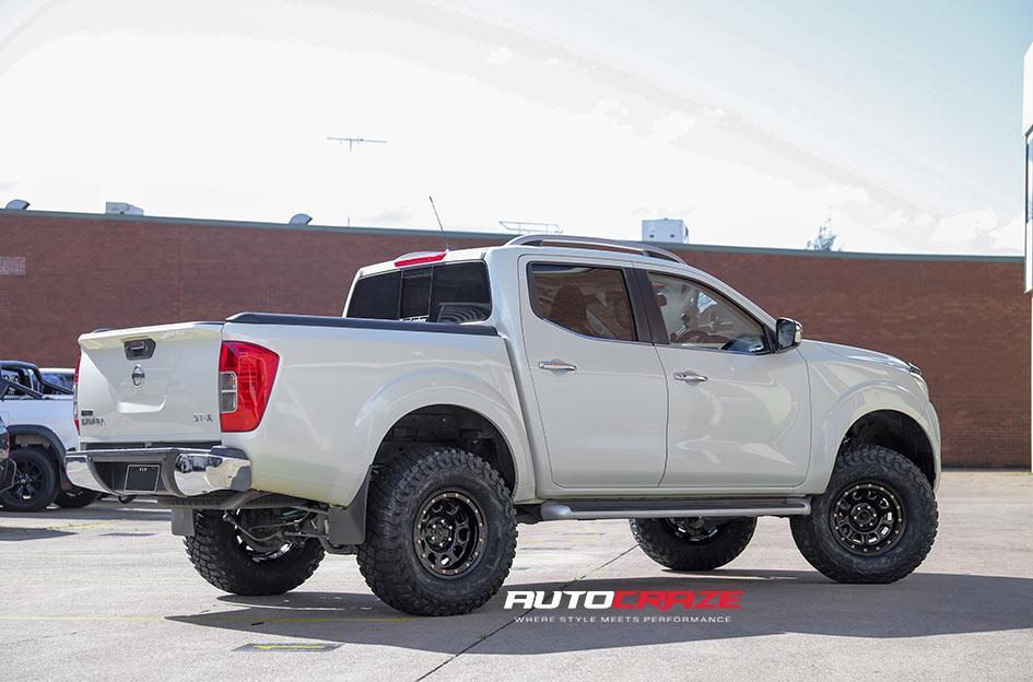 NISSAN NAVARA 4X4 ACCESSORIES