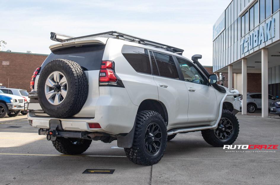 TOYOTA LANDCRUISER REPLAY GLOSS BLACK MACHINED DARK TINT
