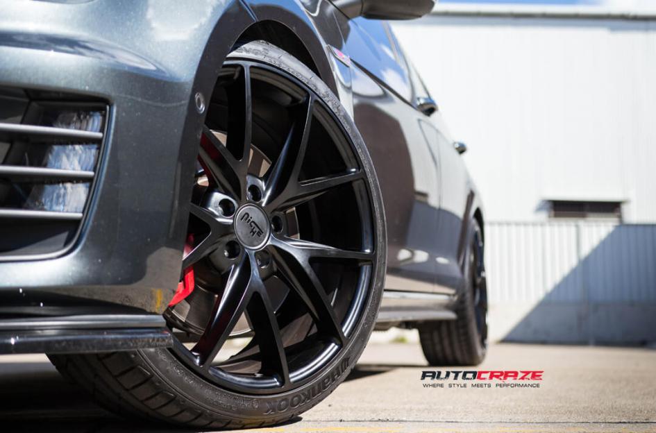 VOLKSWAGEN GOLF MISANO MATTE BLACK