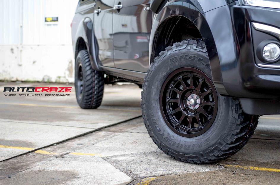 ISUZU DMAX MO971 SATIN BLACK