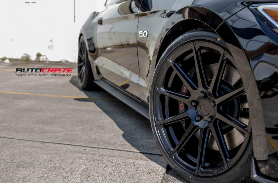FORD MUSTANG SF04 MATTE BLACK