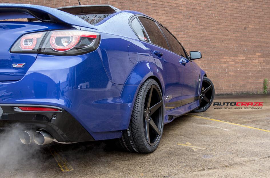 HOLDEN-COMMODORE-BARON-SATIN-BLACK