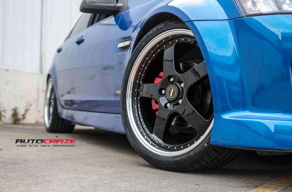 HOLDEN-COMMODORE-FR-BLACK-MACHINED-LIP