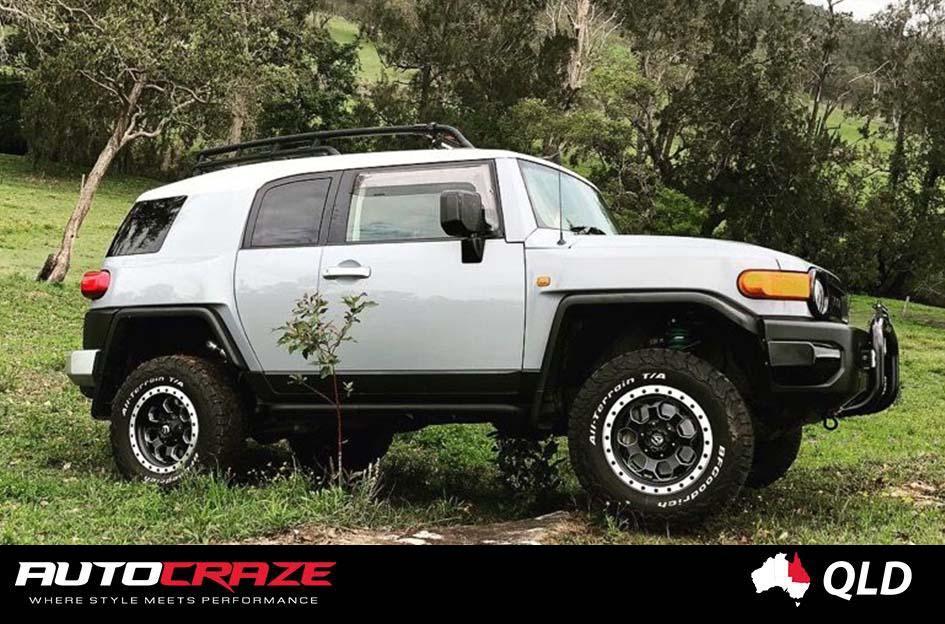 TOYOTA FJ CRUISER SAVAGE GLOSS BLACK MILLED ACCENTS