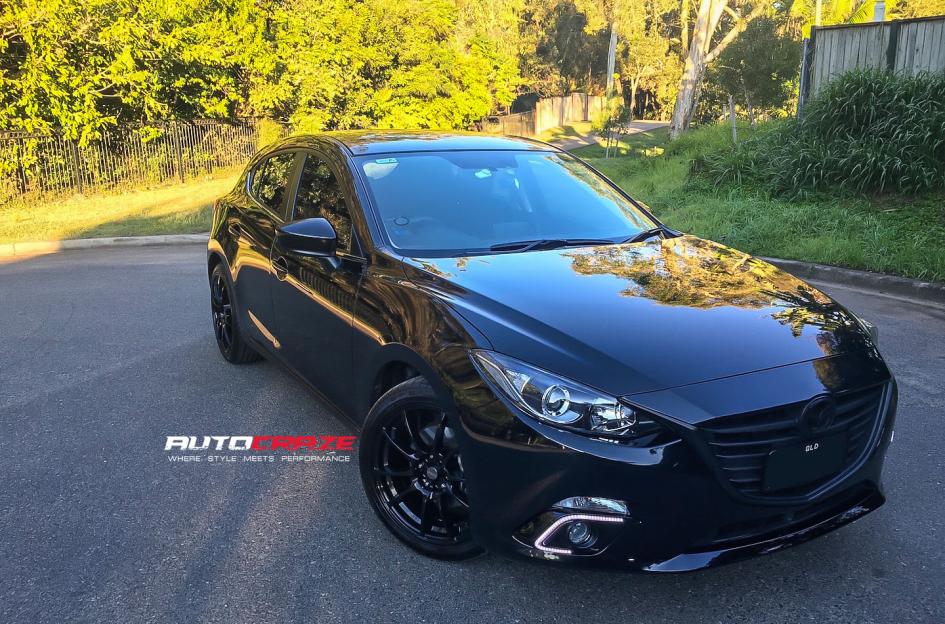 MAZDA-3-CHALLENGE-BLACK