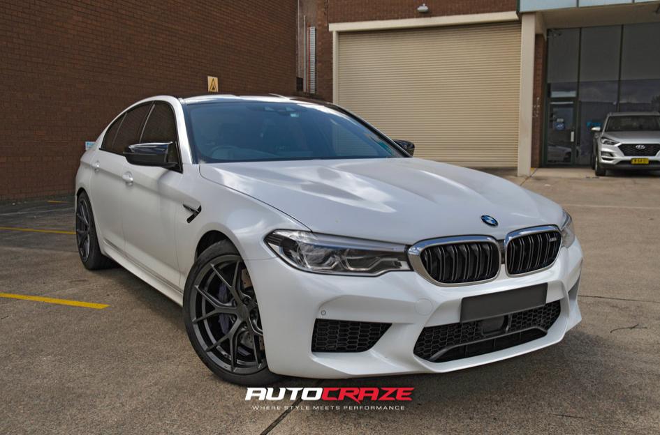 BMW M5 SF10 SATIN BLACK