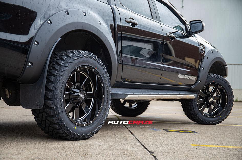 FORD RANGER MO962 GLOSS BLACK MILLED ACCENTS