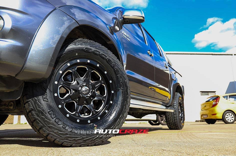 TOYOTA HILUX N70 4WD BOOST GLOSS BLACK MILLED ACCENTS