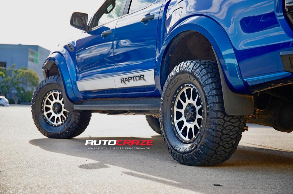 FORD RANGER RAPTOR CALIBRE SATIN BLACK MACHINED FACE