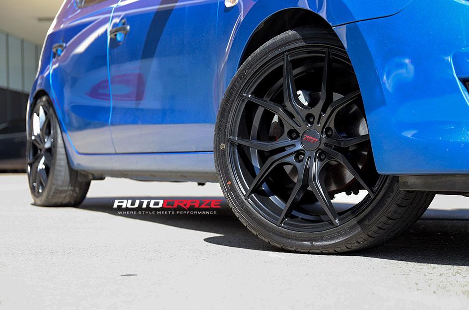 HYUNDAI I30 VENOM MATTE BLACK