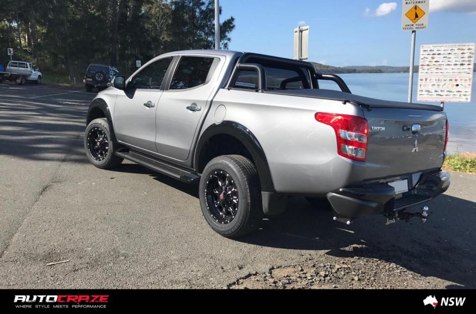 MITSUBISHI TRITON SCYTHE GLOSS BLACK MILLED ACCENTS
