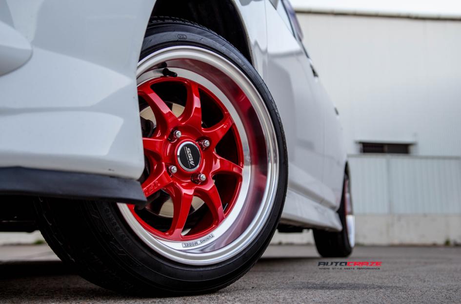 HONDA-JAZZ-TUNING-RED-POLISH-LIP