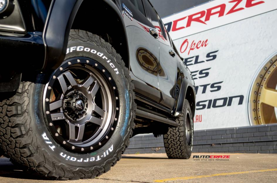 TOYOTA HILUX N80 4WD ANZA MATTE ANTHRACITE WITH BLACK RING