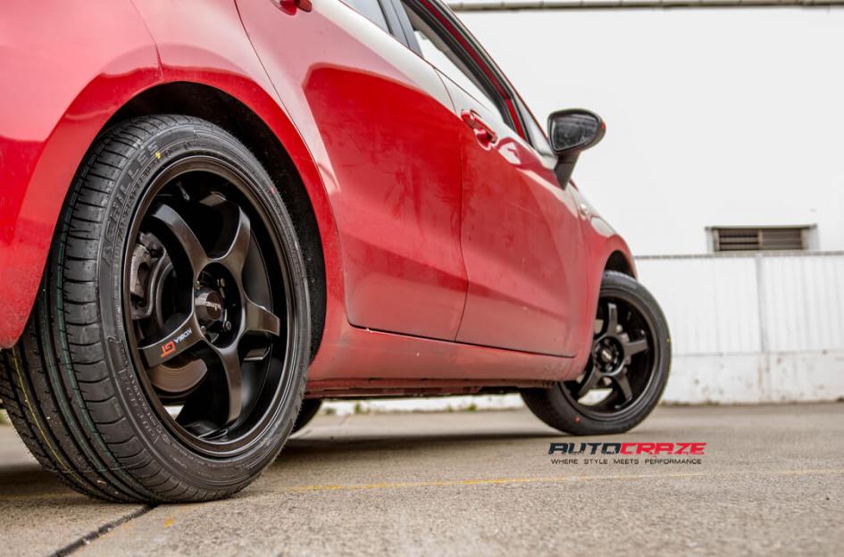 KIA RIO KOBIA SATIN BLACK