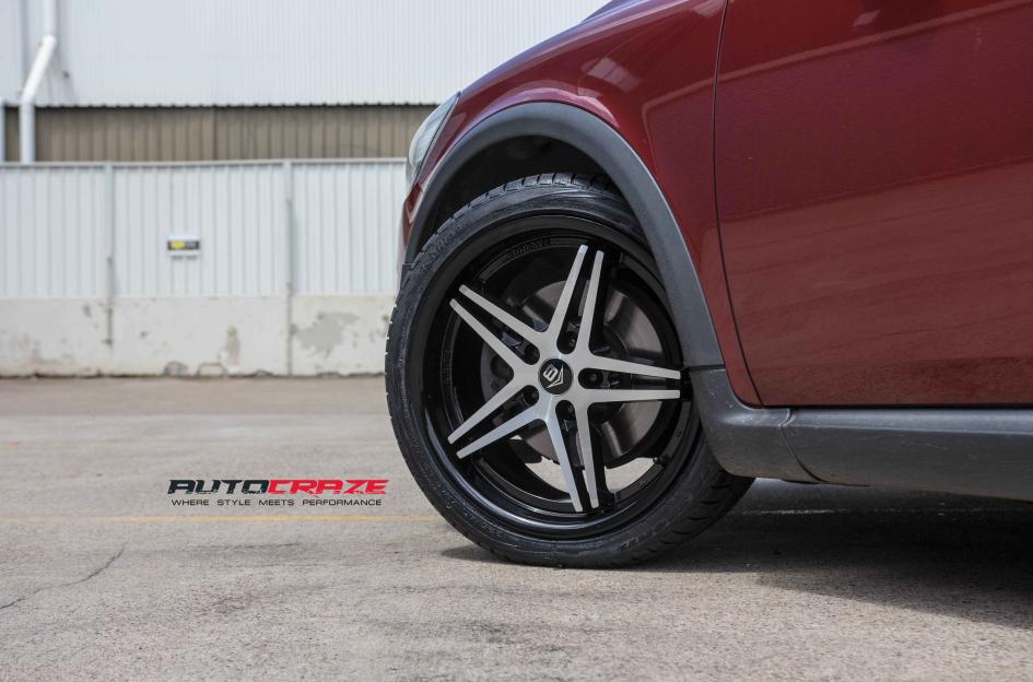 VOLVO C30 CONQUEST BLACK MACHINED FACE