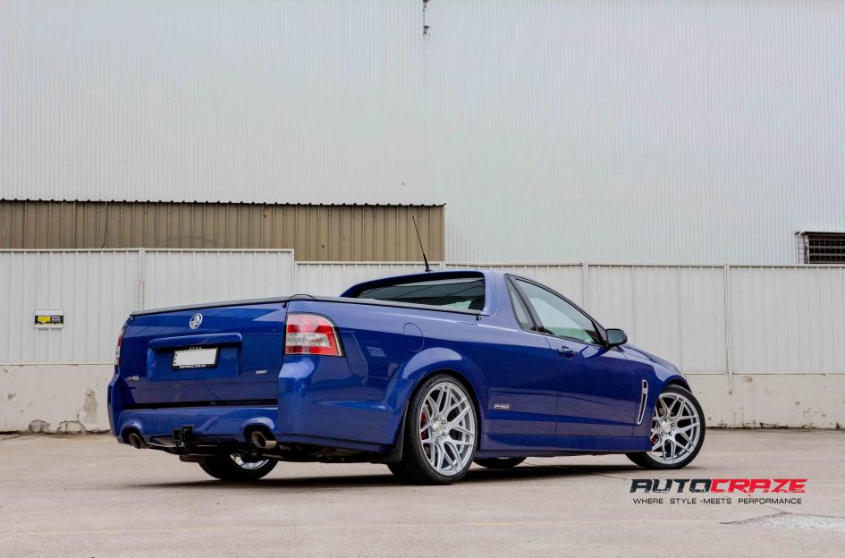 HOLDEN-COMMODORE-UTE-SF07-GLOSS-SILVER