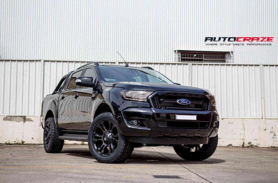 FORD-RANGER-VAPOR-BLACK-MACHINED-WITH-DARK-TINT