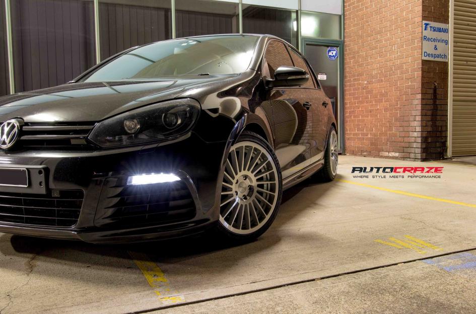 VOLKSWAGEN GOLF IND T SILVER MACHINED FACE 3