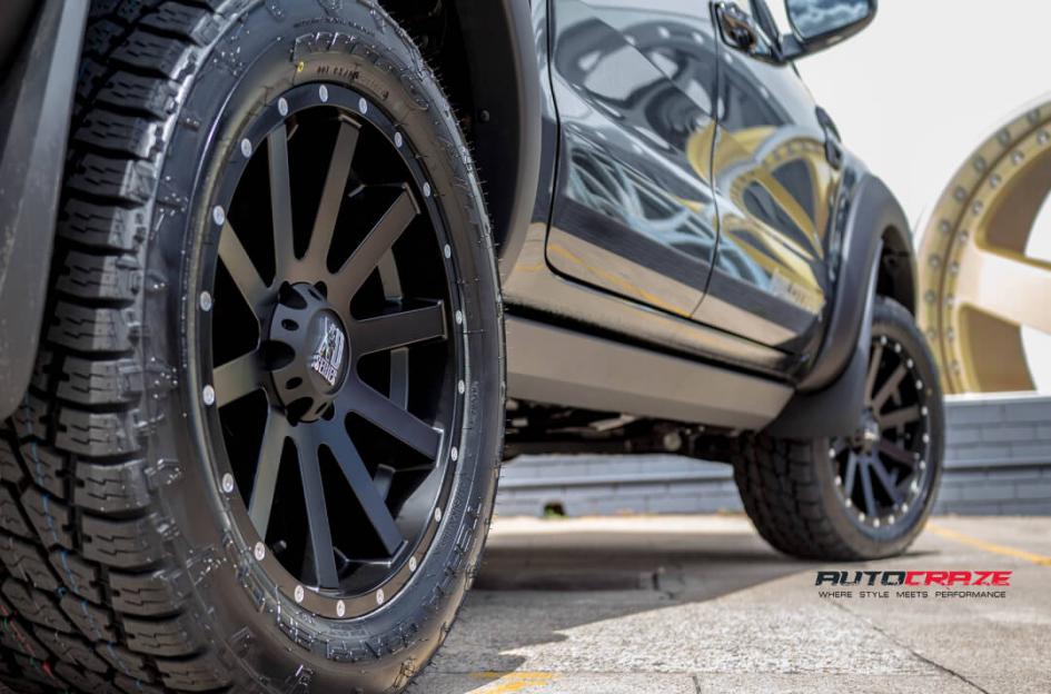 FORD RANGER HEIST SATIN BLACK