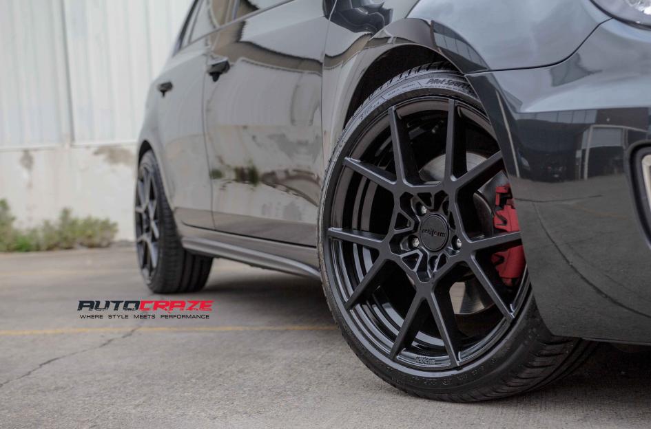 VOLKSWAGEN GOLF KPS MATTE BLACK 3