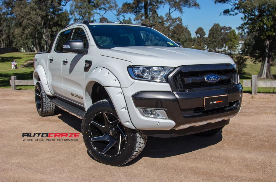 FORD-RANGER-VORTEX-GLOSS-BLACK-WITH-MILLING