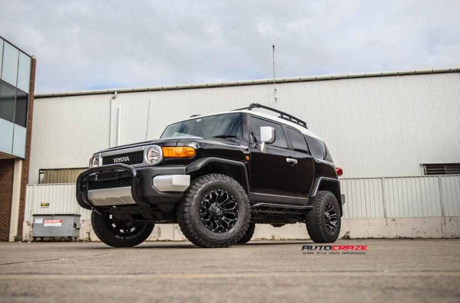TOYOTA FJ CRUISER ASSAULT GLOSS BLACK MILLED ACCENTS