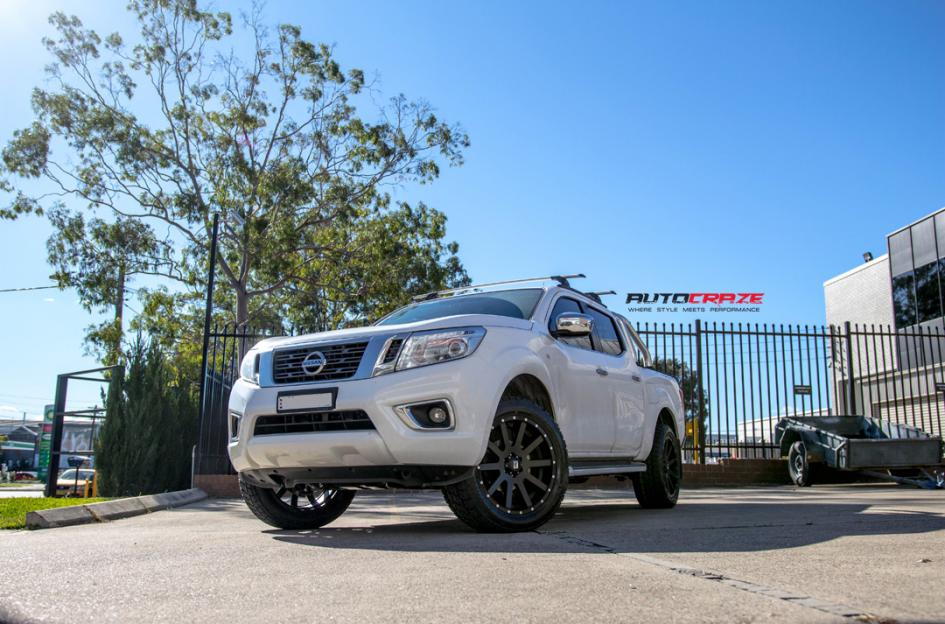 NISSAN NAVARA HEIST SATIN BLACK 6