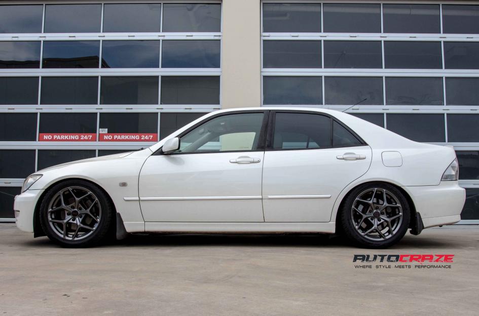 LEXUS-IS300-DOMINATE-GUNMETAL