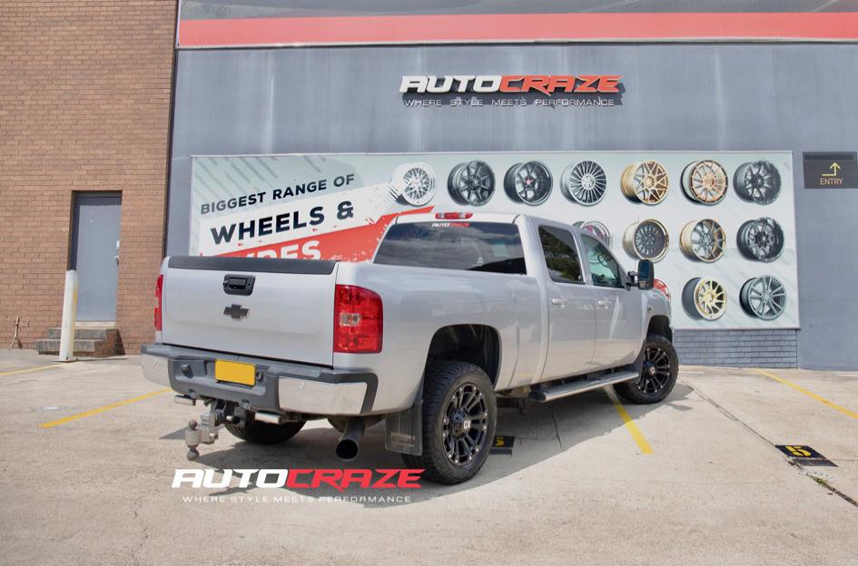 CHEVROLET SILVERADO MONSTER XD MATTE BLACK