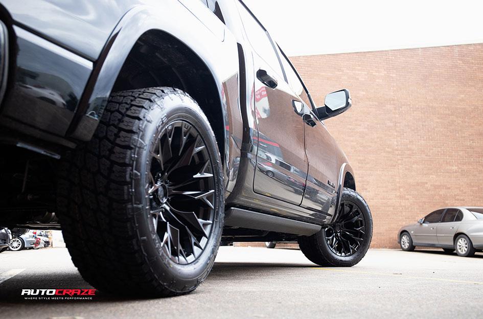 DODGE RAM FLAME 6 MATTE BLACK