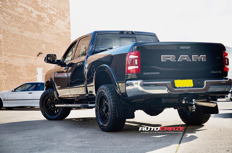 DODGE RAM MESA SATIN BLACK W GLOSS BLACK LIP
