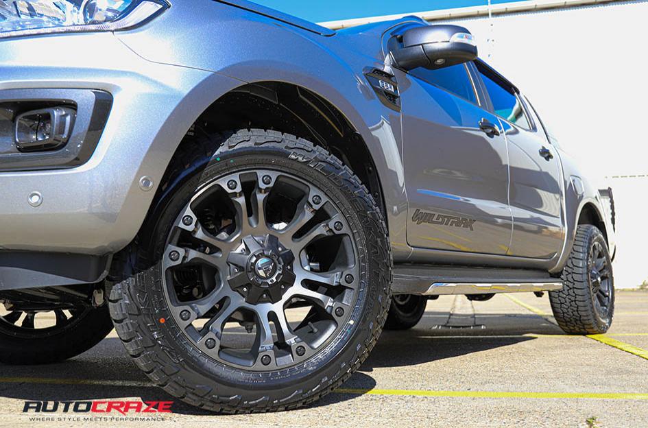 FORD-RANGER-VAPOR-BLACK-MACHINED-WITH-DARK-TINT